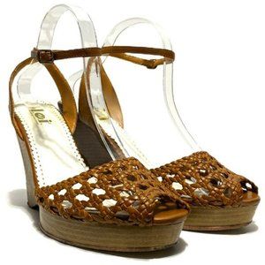 LEI 90s Vintage Tan Minni Peep Toe Platform Wedges